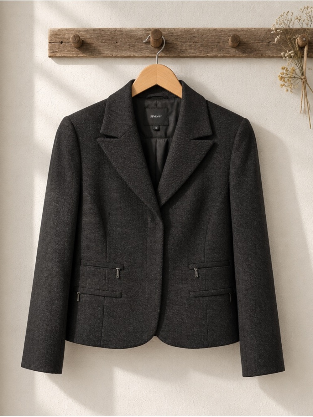 Seventy Black Women's Textured Tailored Blazer